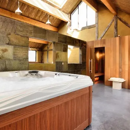 Feriehus & Wellness Érezée